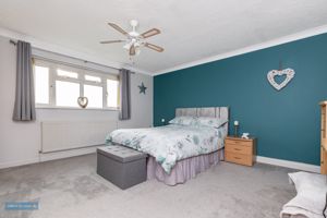 Bedroom- click for photo gallery